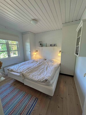 2 slaapkamers, een strijkplank/strijkijzer, gratis wifi