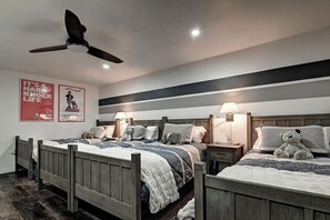 5 dormitorios, tabla de planchar con plancha, wifi y ropa de cama