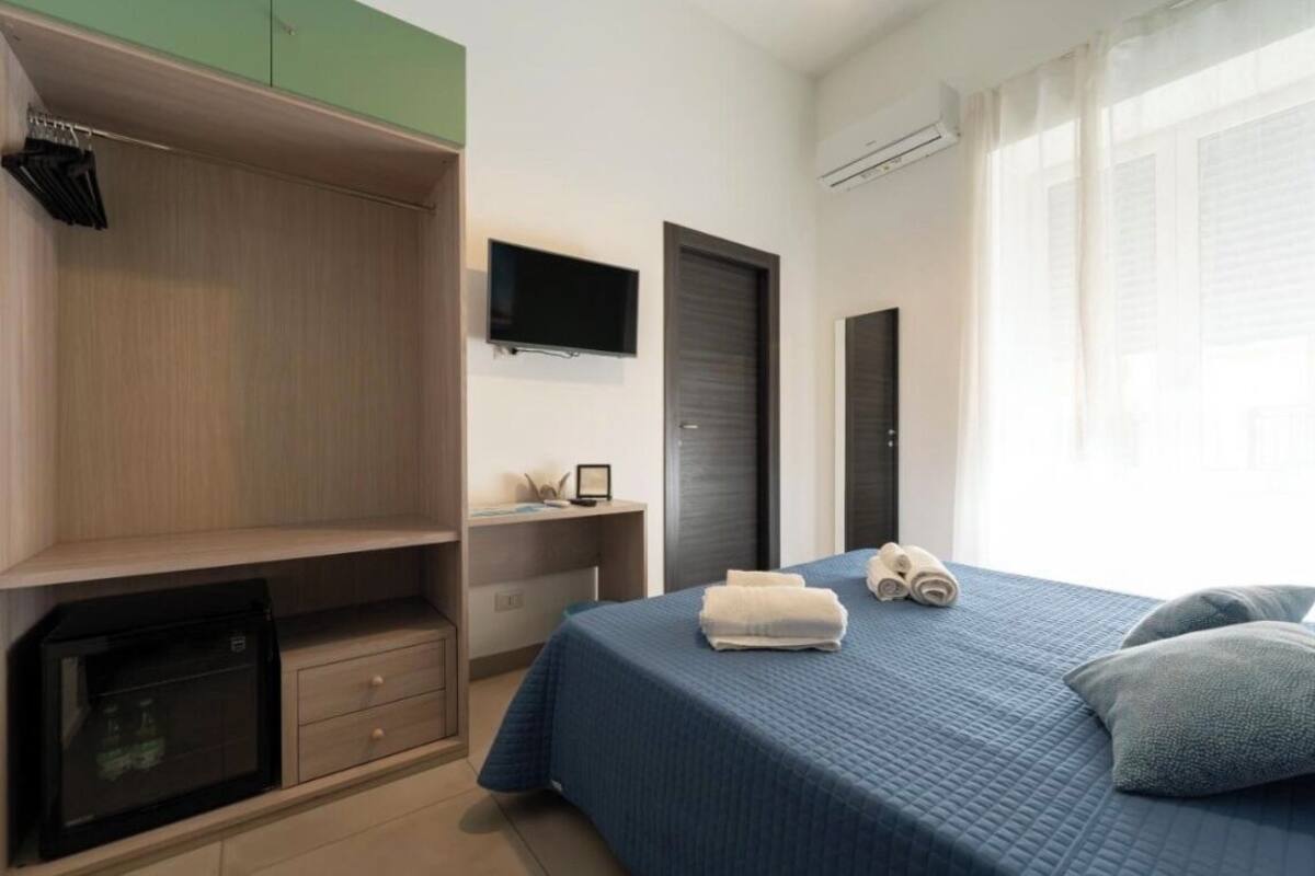 Deluxe Double or Twin Room, Balcony | Desk, laptop workspace, free WiFi