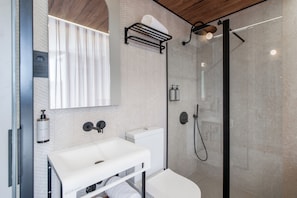 Double Room, Balcony, City View | Bathroom