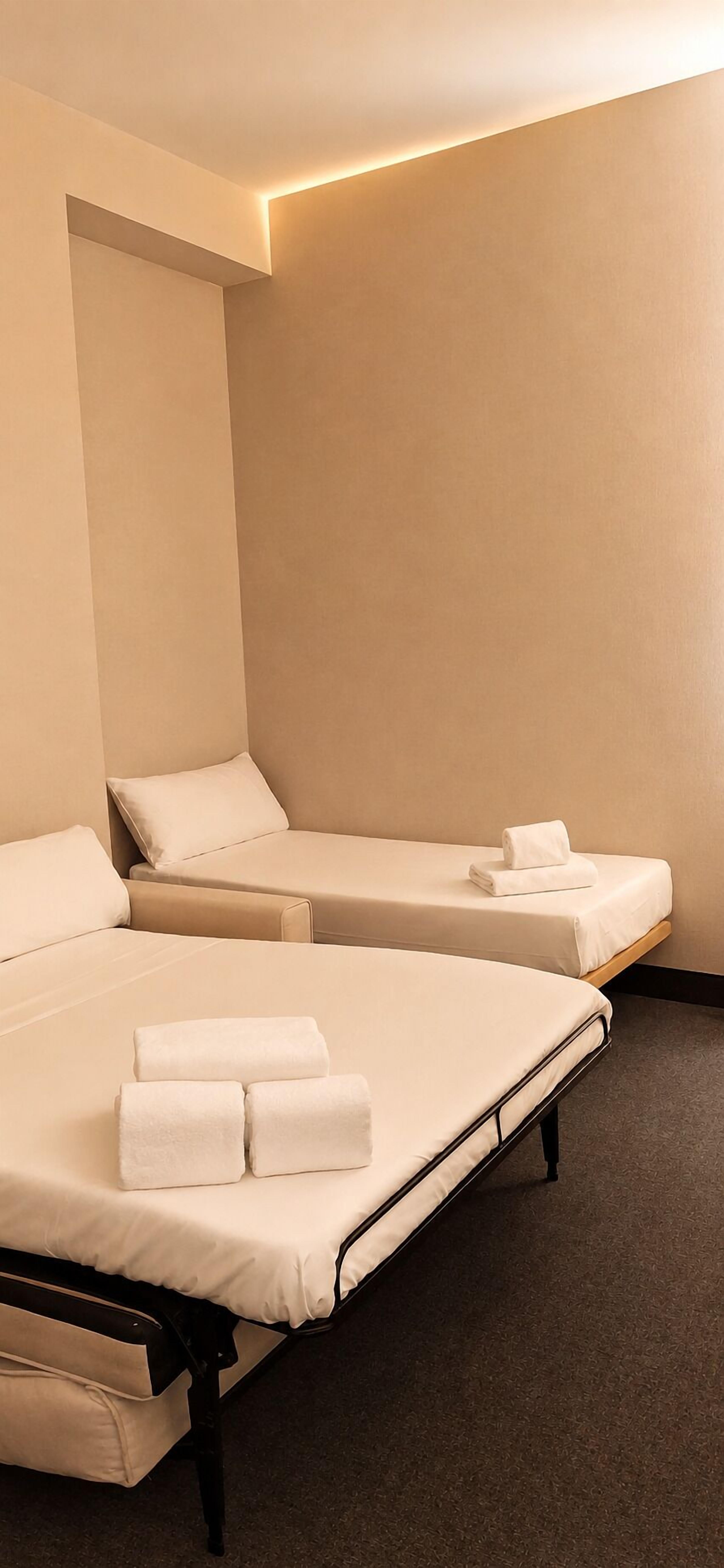 Luxury Suite | Premium bedding, down comforters, minibar, in-room safe