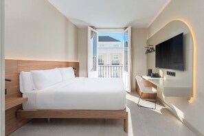 Double Room, Balcony, City View | Premium bedding, down comforters, minibar, in-room safe - FORTINN Puerta del Sol (Madrid)