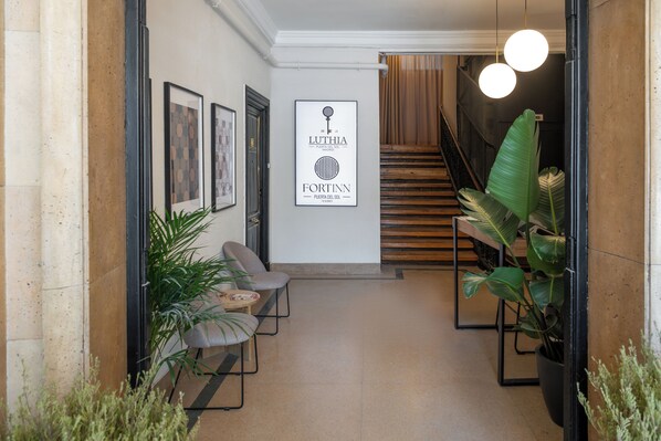 Reception - FORTINN Puerta del Sol (Madrid)