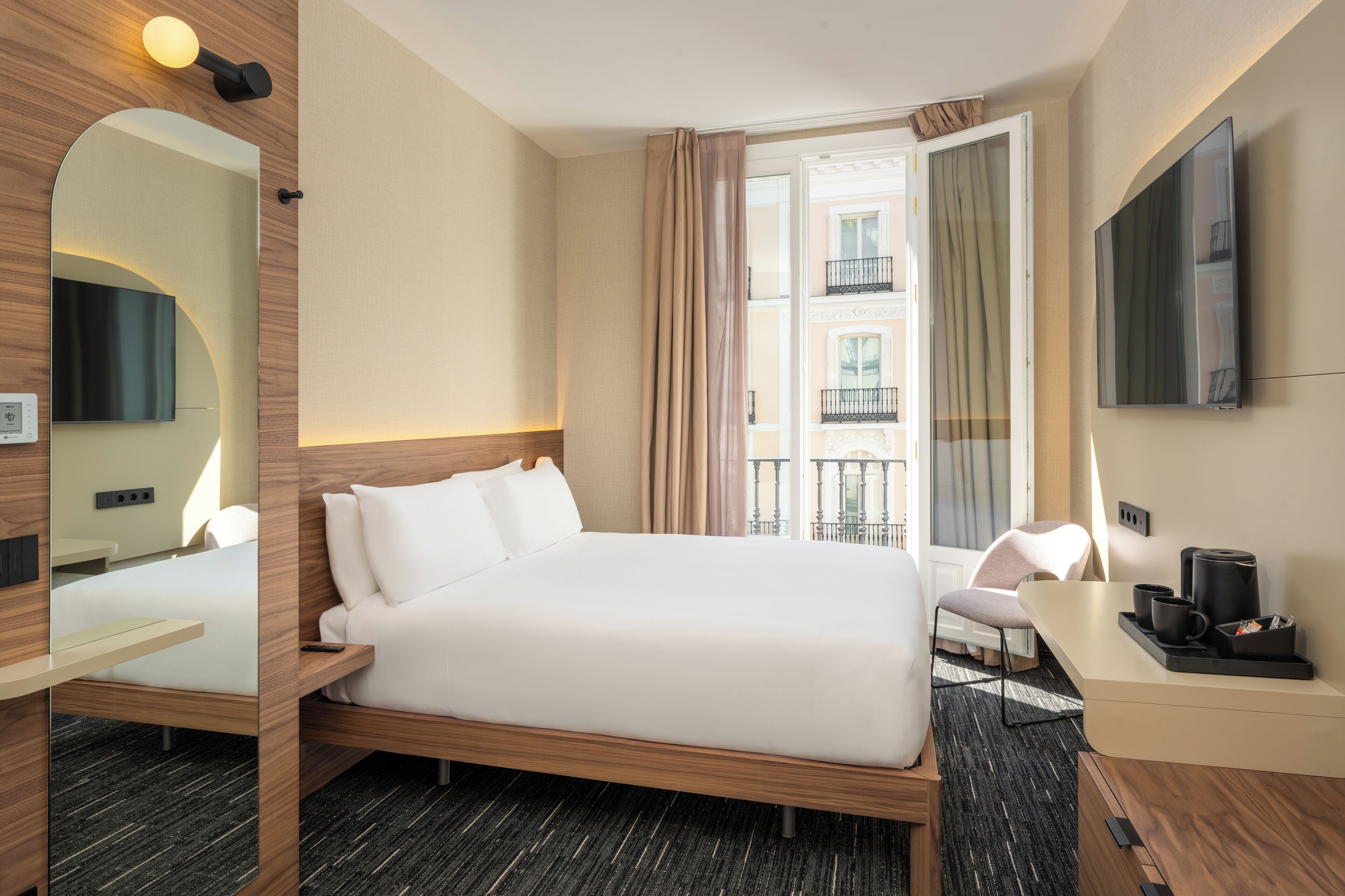 Deluxe Double Room, Balcony, City View | Premium bedding, down comforters, minibar, in-room safe