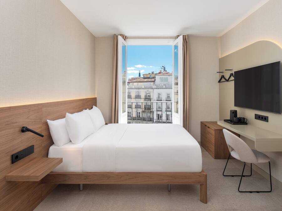 Luxury Suite, 2 Bedrooms, Balcony, City View