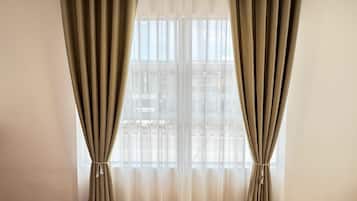 Bureau, Wi-Fi gratuit, draps fournis