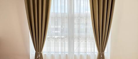 Schreibtisch, kostenloses WLAN, Bettwäsche