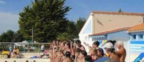 Innenpool, beheizter Pool