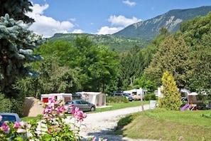 Property grounds - Camping 3 étoiles - Piscine  - ccbbhdi (Aigueblanche)