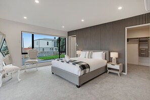 3 habitaciones, tabla de planchar con plancha y wifi gratis 