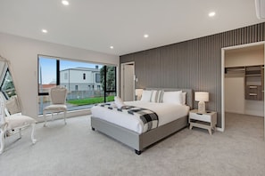 3 chambres, fer et planche à repasser, Wi-Fi gratuit, draps fournis