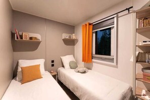 2 室のベッドルーム、WiFi