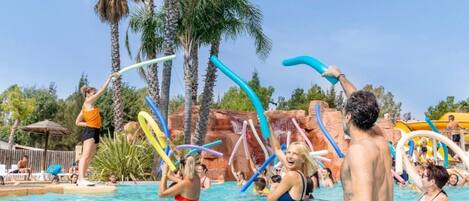 Lämmitetty uima-allas