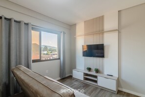 Basic Apartment | Living area - Ctds - Apartments in the Center of Penha! (Penha)