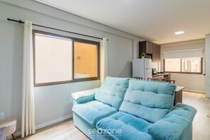 Basic Apartment | Living area - Ctds - Apartments in the Center of Penha! (Penha)