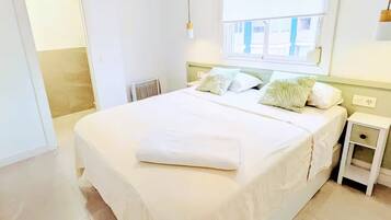 2 slaapkamers, een strijkplank/strijkijzer, wifi, beddengoed