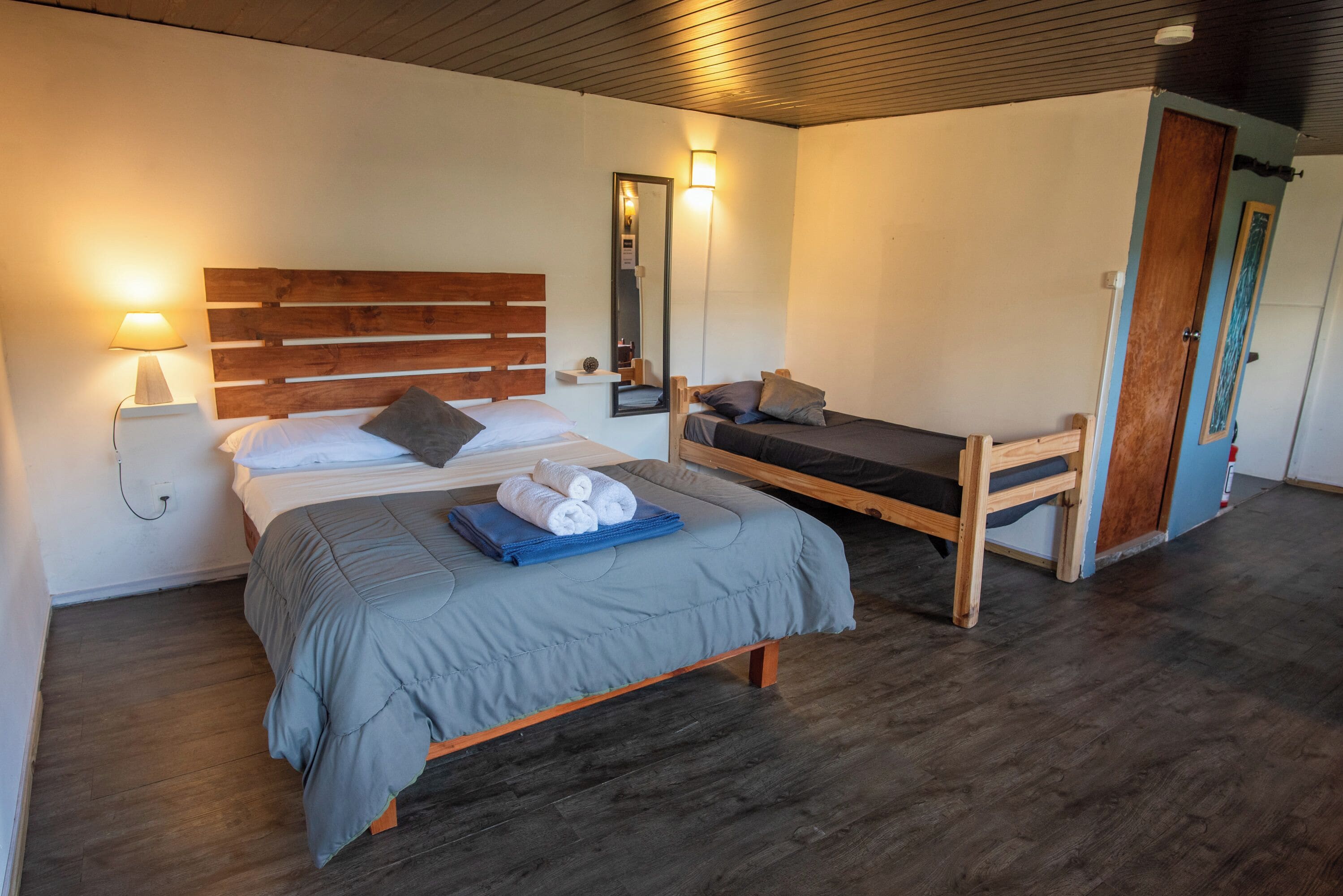 Stuga Deluxe - uteplats - utsikt mot trädgården | Gratis wi-fi