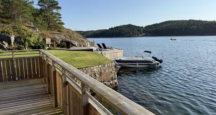 Blockhaus mit Pool, Sauna und Boot beim Schloss Torreby | SE09080