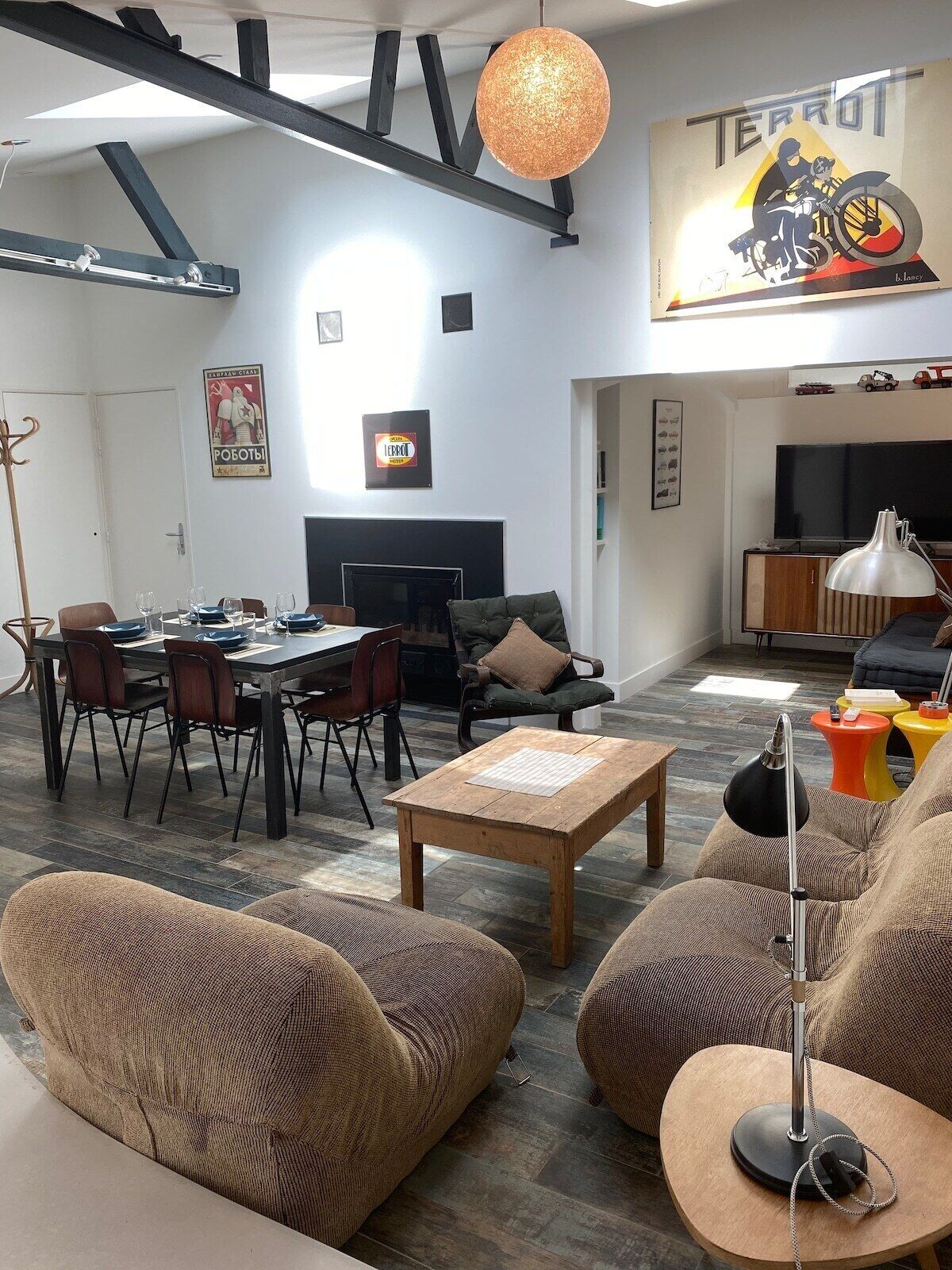 Maison Avec Terrasse  Au Centre Du Village. - Nitry