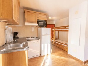 Fridge, microwave, stovetop, toaster