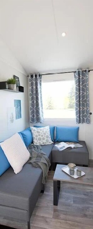 Televisio, pöytätennispöytä