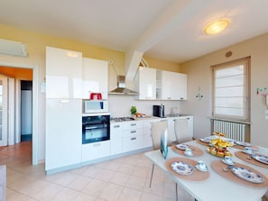 Fridge, microwave, oven, dishwasher