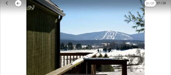 Cozy 2-bedroom cabin in the heart of Canaan Valley, with WiFi, AC, trails & pool