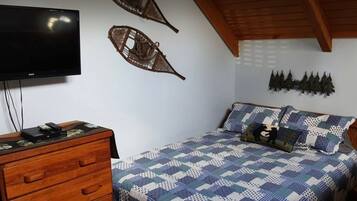 2 chambres, fer et planche à repasser, Wi-Fi, draps fournis