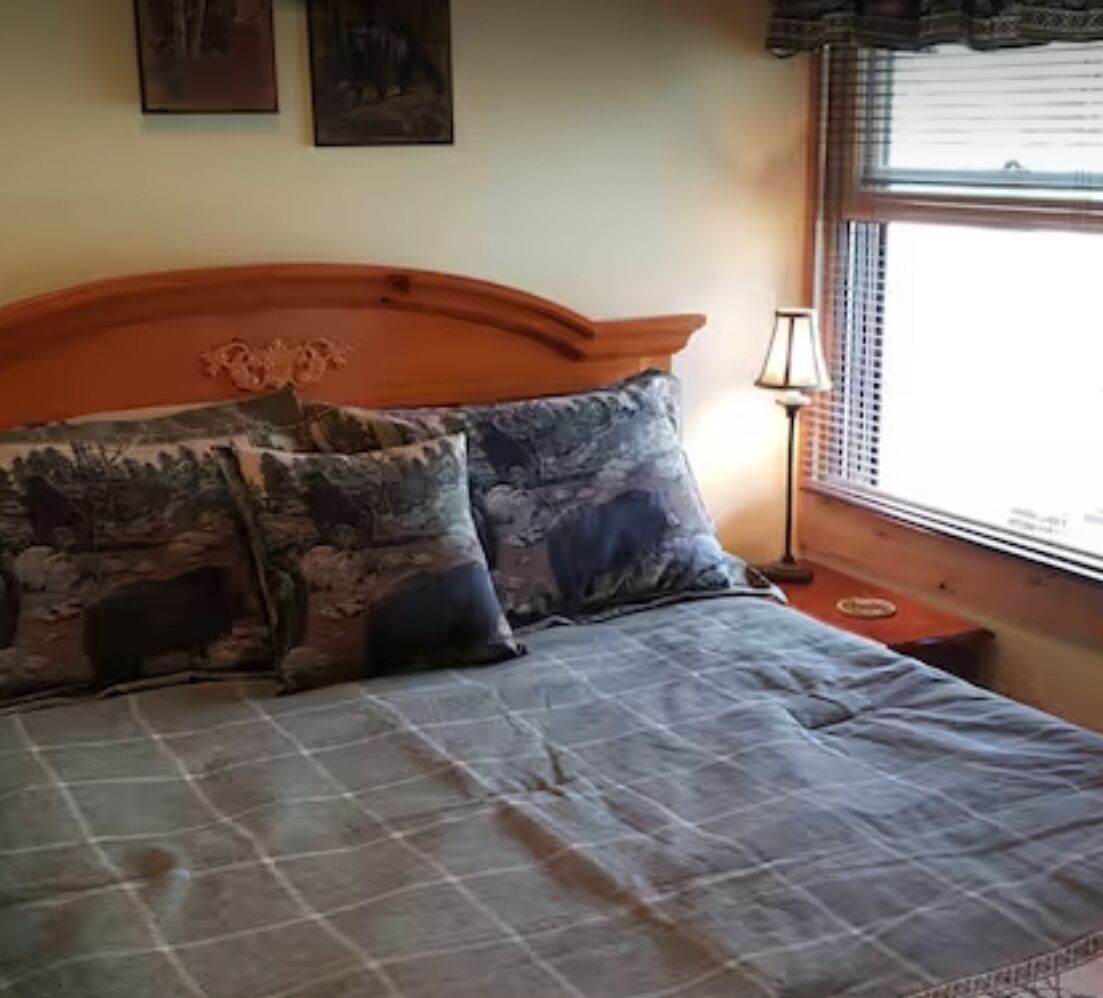 2 多间卧室、熨斗/熨衣板、WiFi、床单