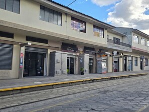 Exterior - Cozy Mini Loft in the Center of Cuenca (Cuenca)