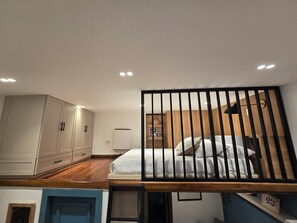 1 bedroom, iron/ironing board, free WiFi, bed sheets - Cozy Mini Loft in the Center of Cuenca (Cuenca)