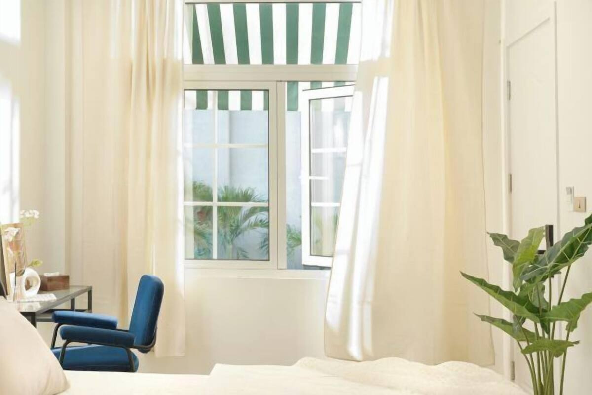 Desk, laptop workspace, blackout drapes, free WiFi