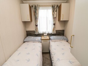 3 室のベッドルーム、客室ごとに異なる装飾、客室ごとに異なるインテリア、WiFi (無料)