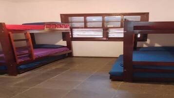 7 habitaciones, tabla de planchar con plancha y wifi