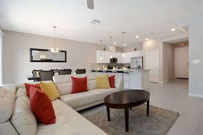 TV, DVD player, books, stereo - Family Friendly 4Bd Townhome Disney w Pool Access (Kissimmee)