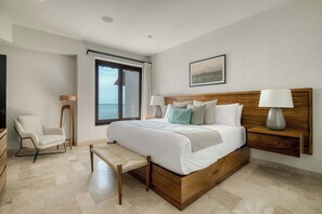 1 habitación, escritorio, tabla de planchar con plancha y wifi 