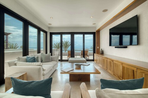 2BR Ocean View Summar