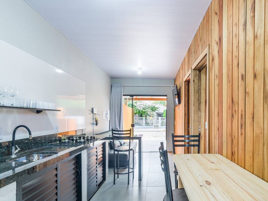 Basic Villa | Dining