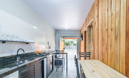 RUC - Houses 270m From Canto Grande Beach