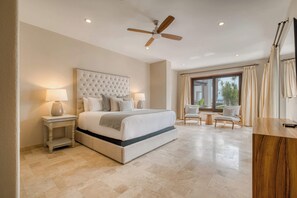 3 bedrooms, desk, iron/ironing board, WiFi