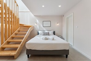 Fer et planche à repasser, accès Internet, draps fournis