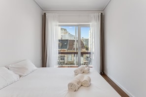 1 chambre, fer et planche à repasser, accès Internet, draps fournis