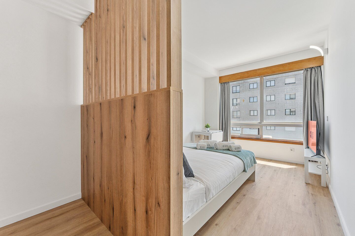 1 bedroom, iron/ironing board, internet, bed sheets