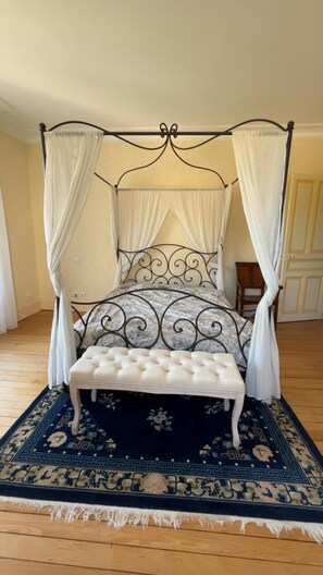 5 chambres, draps fournis