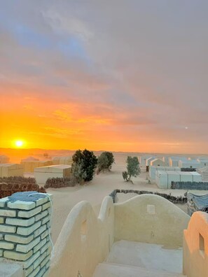 Property grounds - Charming bed & breakfast in peaceful Es Sabria with WiFi (Es Sabria)