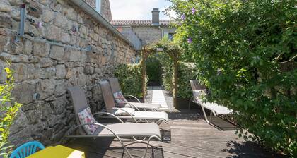 Apartment 'Le Mas De La Blache' with Mountain View and Wi-Fi