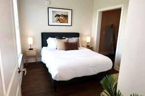 1 habitación, tabla de planchar con plancha, wifi y ropa de cama 