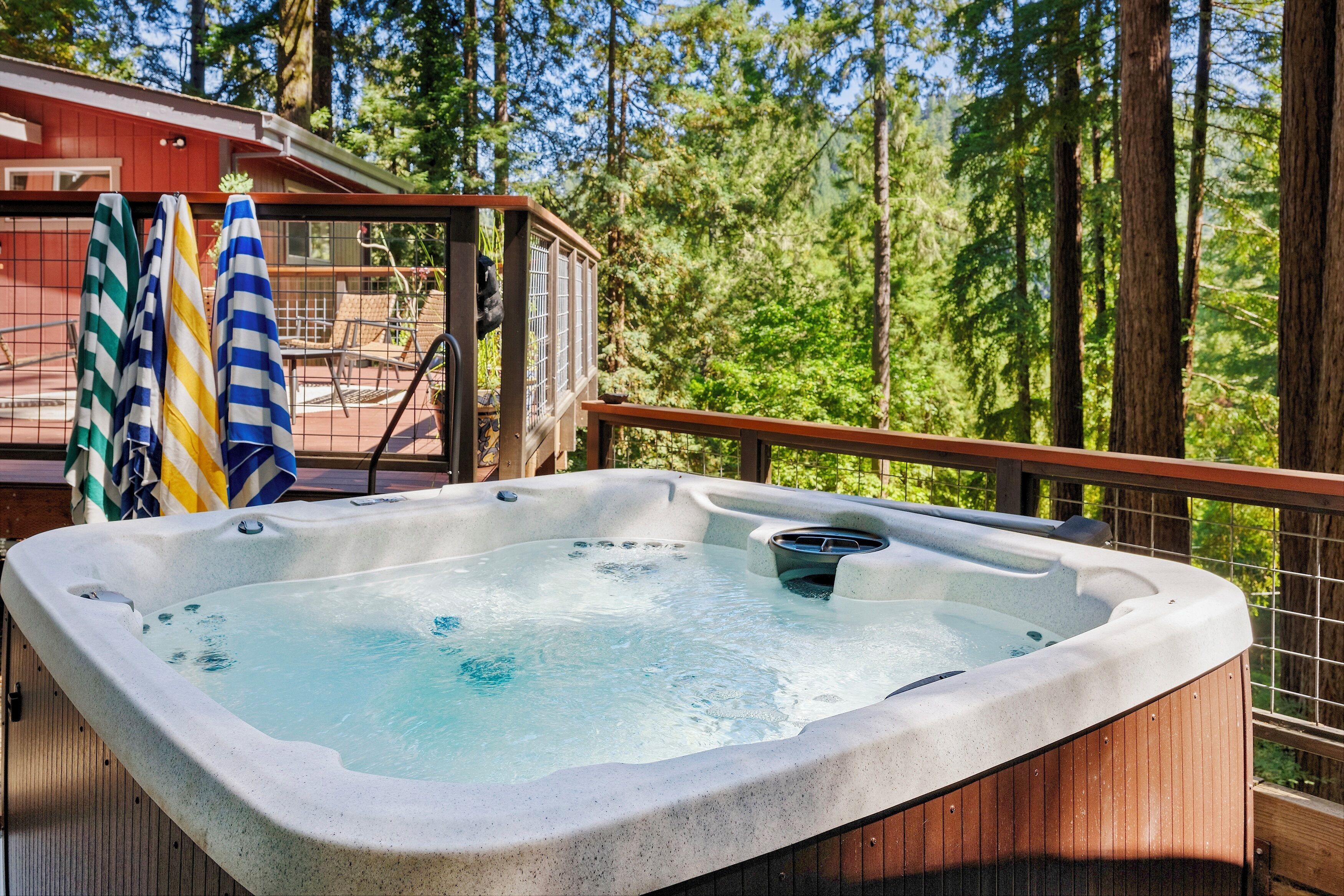 Outdoor spa tub