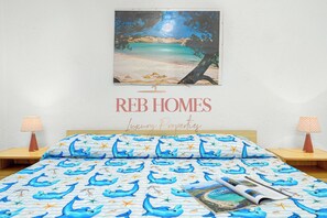 2 bedrooms, bed sheets