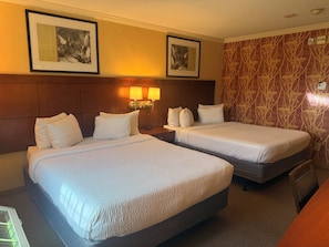 Deluxe Double or Twin Room | Desk, laptop workspace, iron/ironing board, free WiFi